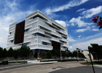 武汉理工大学*